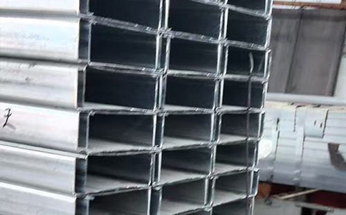 囊谦C型钢选型与在轻囊谦钢结构中的应用解析